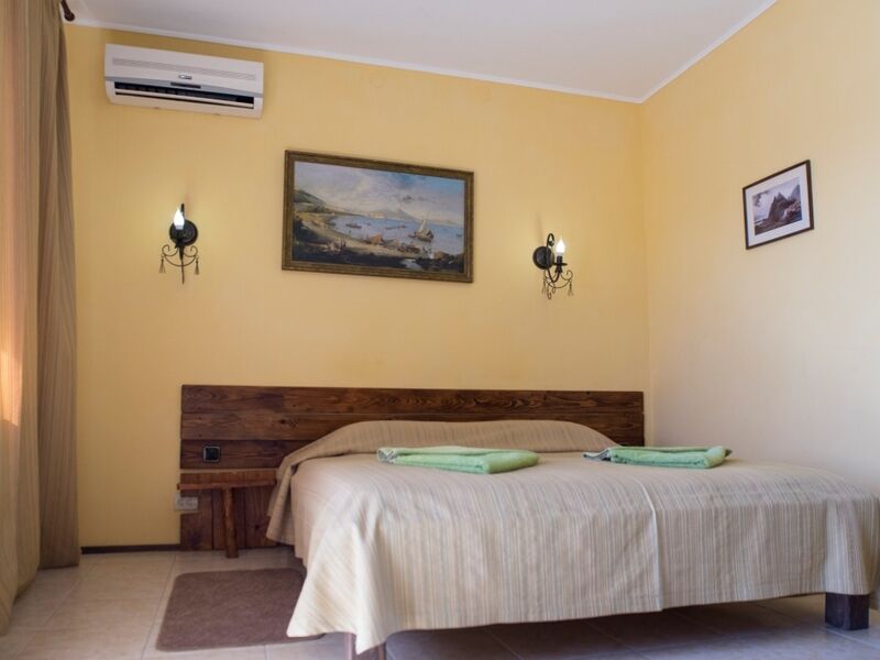 Стандартный 2-местный с балконом (вид на окрестности)