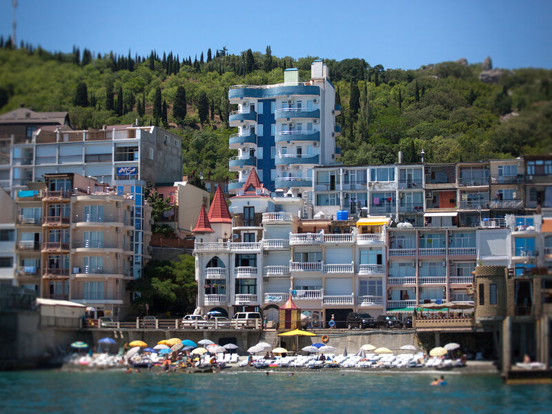 Вид с моря на отель | Интер, Крым