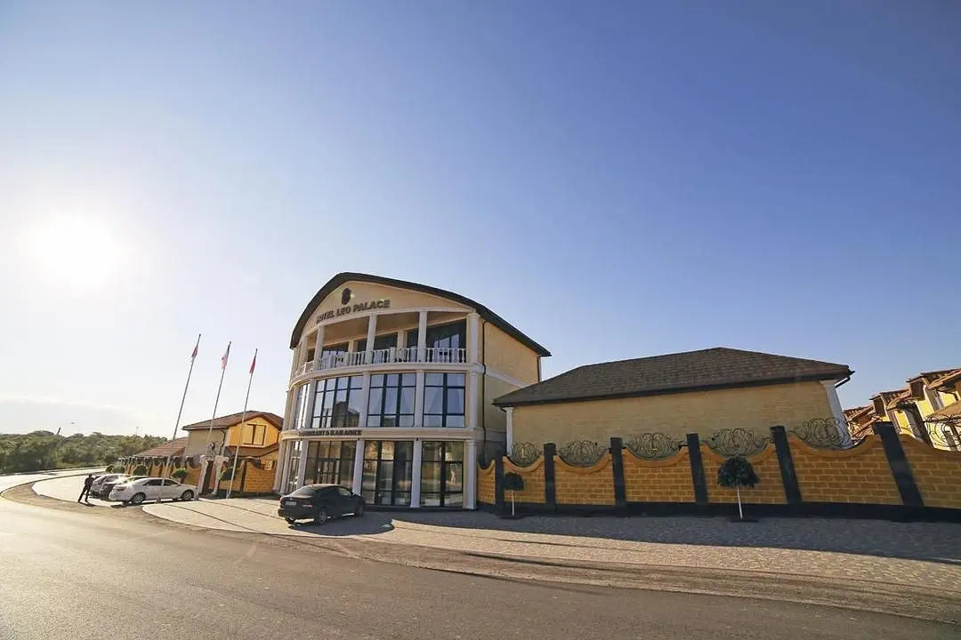 Отель Leo Palace, Черноморское, Крым