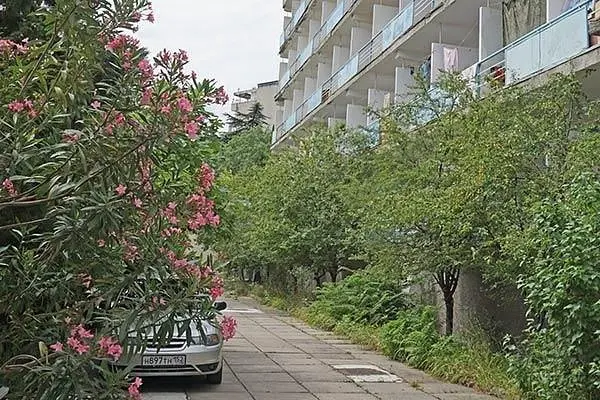 Внешний вид | Ялтинский городской пансионат, Крым