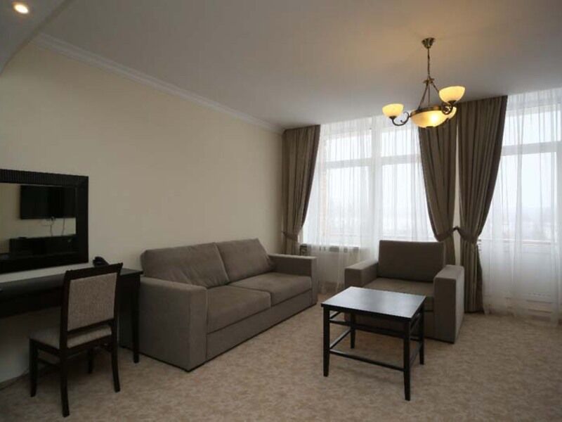 Сьют 2-местный 2-комнатный