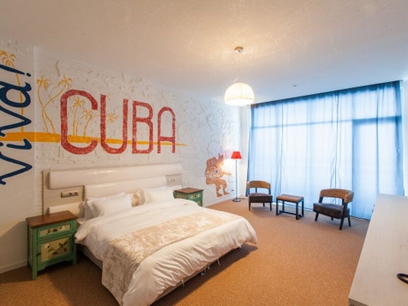 номер с большой кроватью (5)