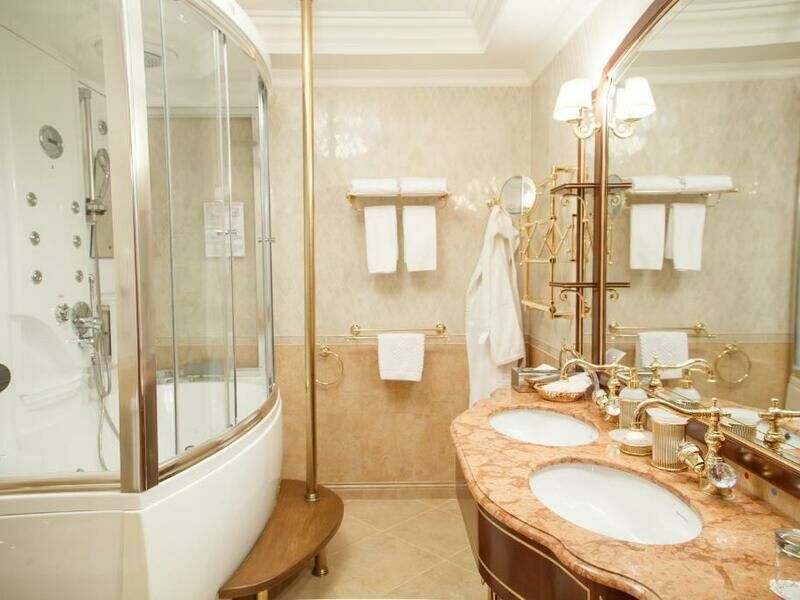 Suite Президентский 2-местный 3-комнатный