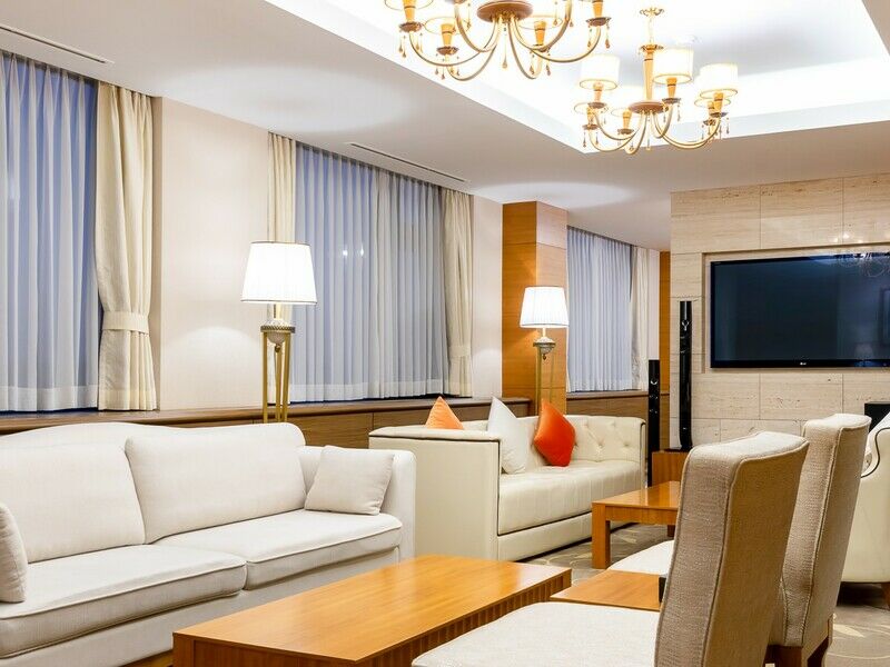 Люкс 2-местный 5-комнатный Королевский