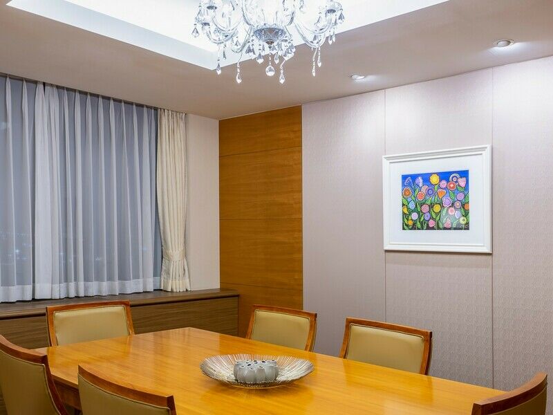 Люкс 2-местный 5-комнатный Королевский