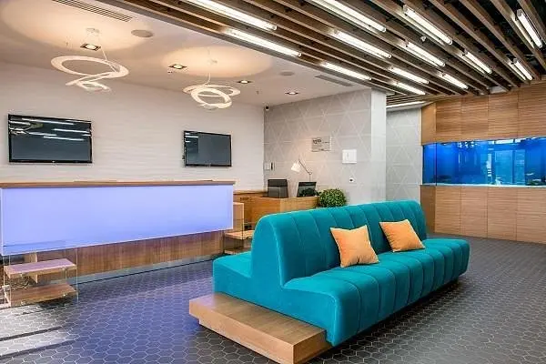 Холл и стойка ресепшн | Атлантик by USTA Hotels, Свердловская область