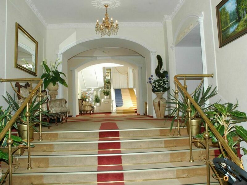 Холл | Гранд-Отель, Ставропольский край