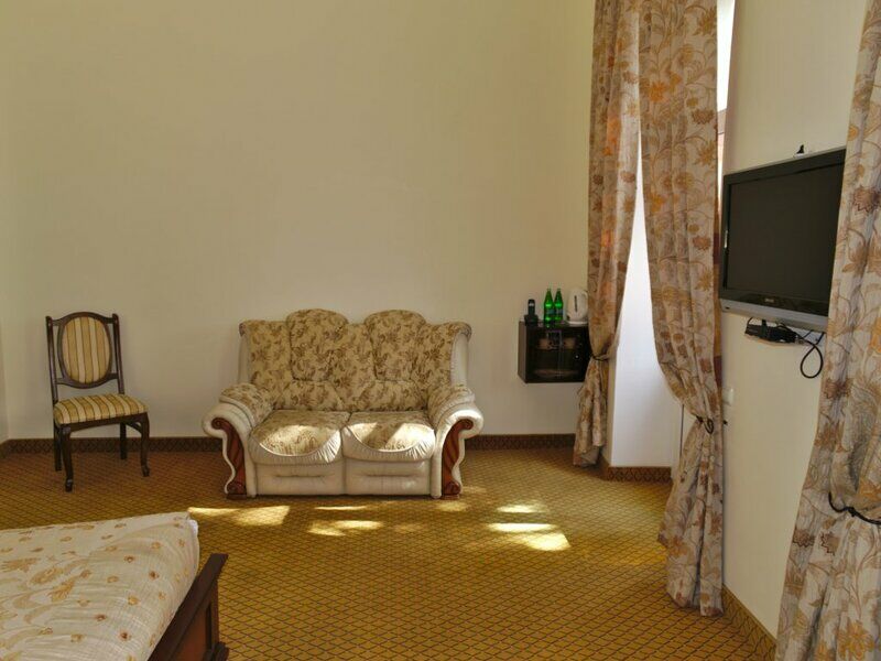 Студио 1 комнатный 2 местный номер с двухспальной кроватью (№10 к.Б)