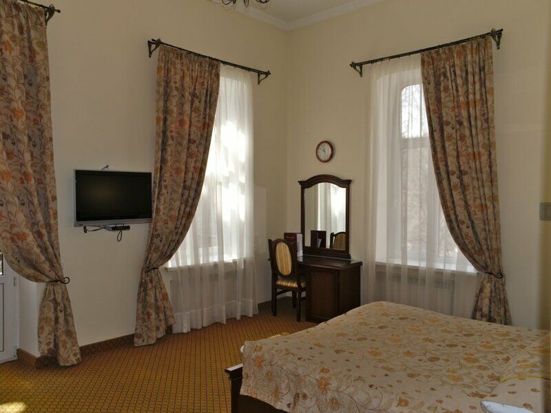 Студио 1 комнатный 2 местный номер с двухспальной кроватью (№10 к.Б)