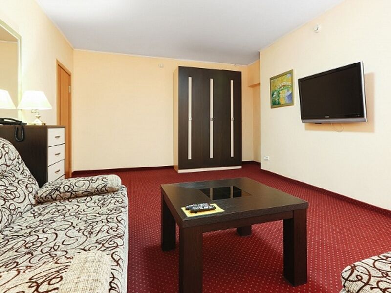 Сьют 2-местный 3-комнатный 2-уровневый