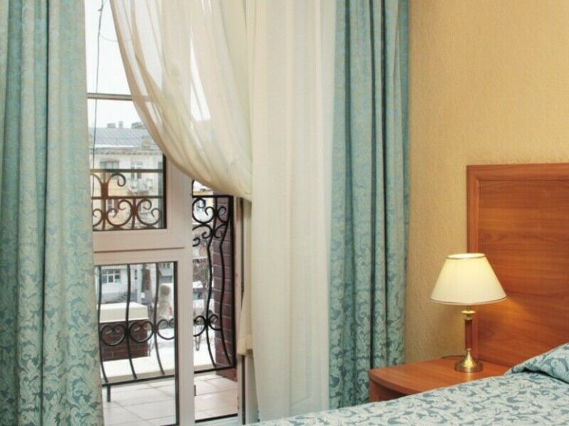 Люкс 4-местный 2-комнатный DBL