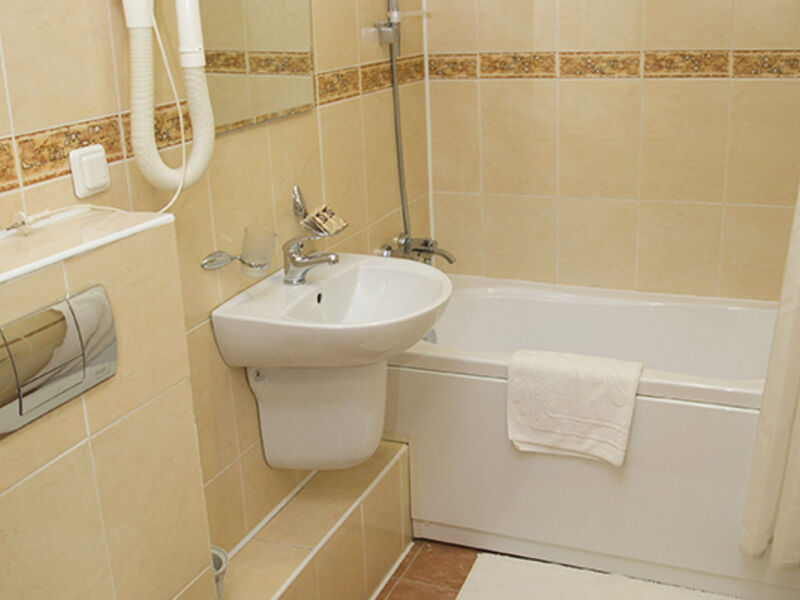 Люкс 4-местный 2-комнатный DBL