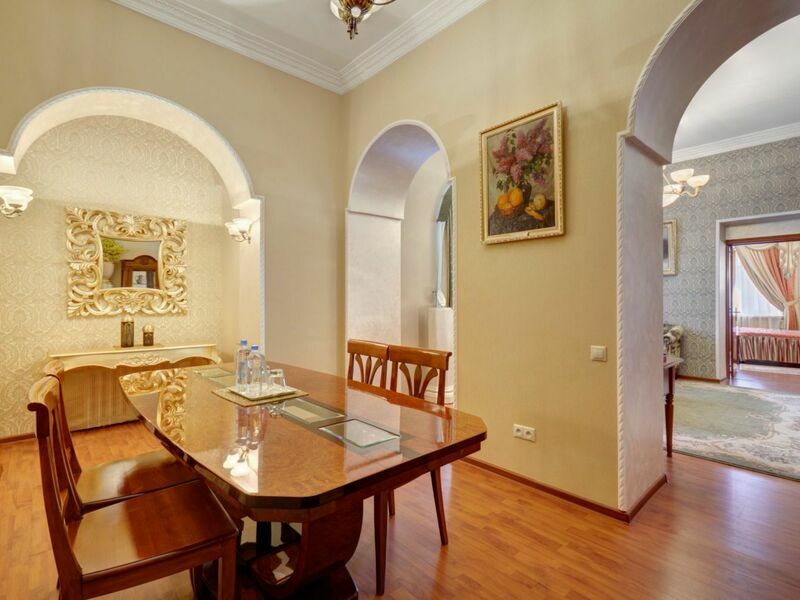 Люкс Посольский 2-местный 2-комнатный