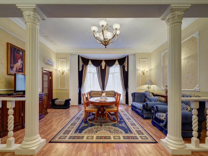 Люкс Посольский 2-местный 2-комнатный