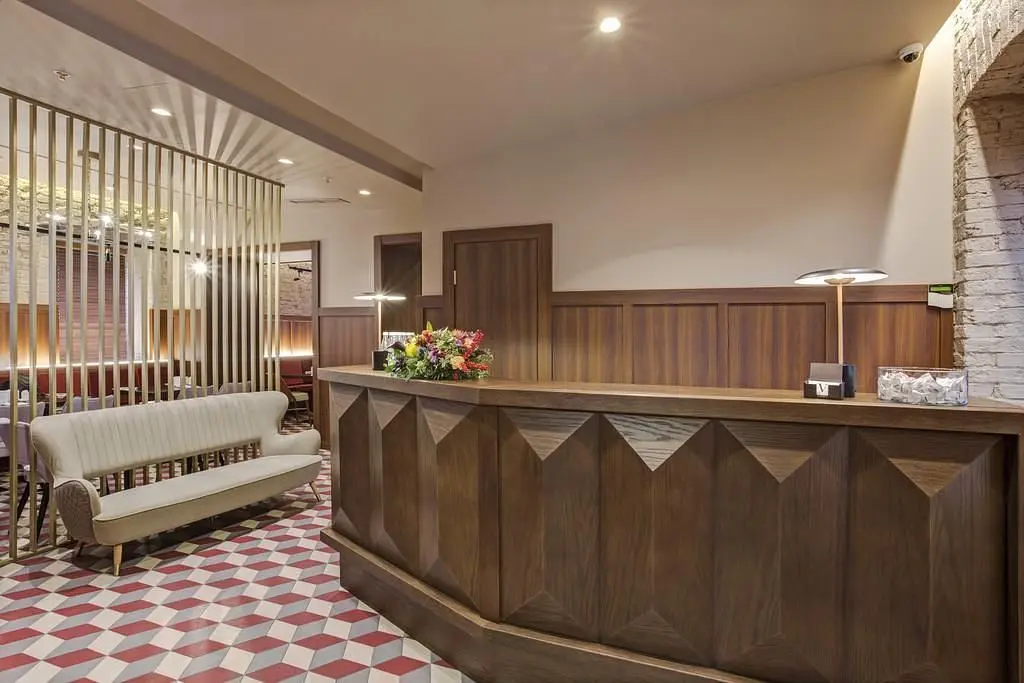Стойка размещения | V Hotel Садовая-Кудринская, Московская область
