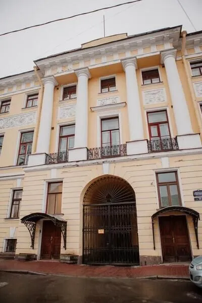 Вход | Отель Парк Львиный мостик, Ленинградская область