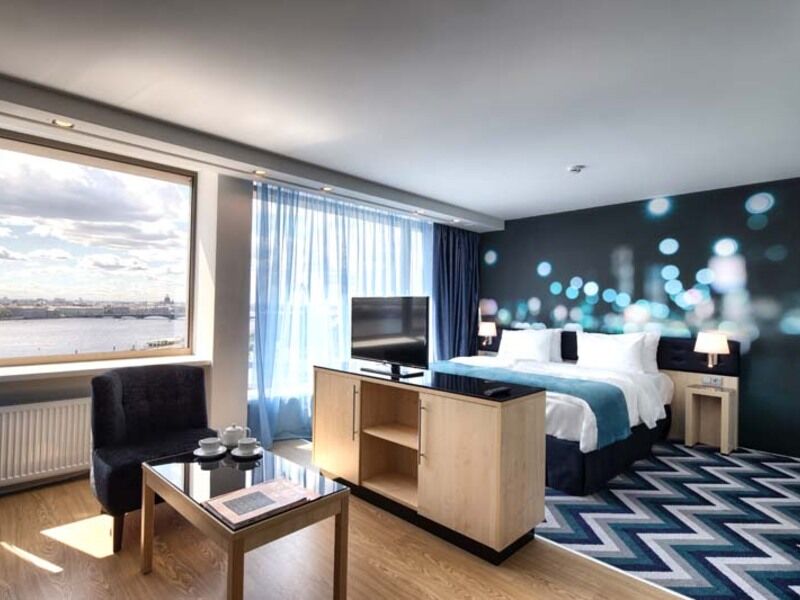 Делюкс с видом на Неву