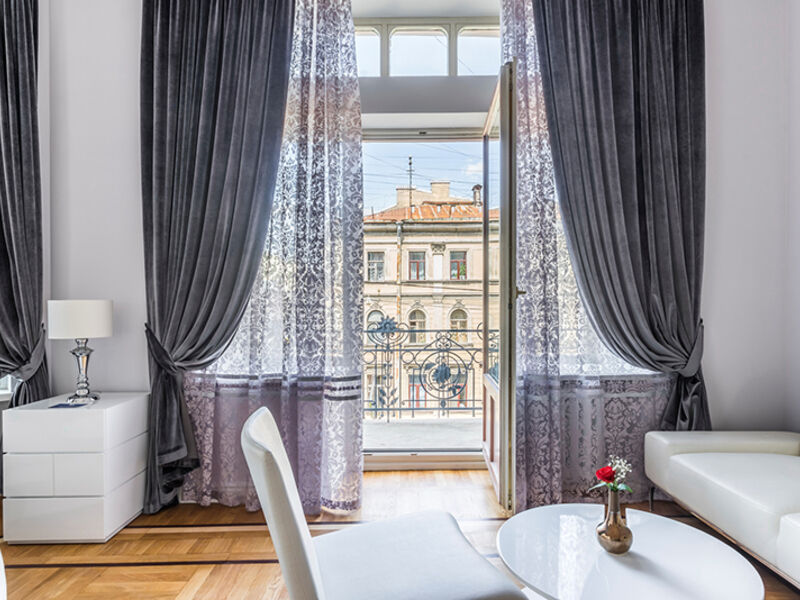 Люкс 2-местный белый с террасой