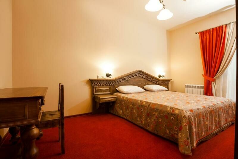 Семейный 4-местный 3-комнатный (Парадный)