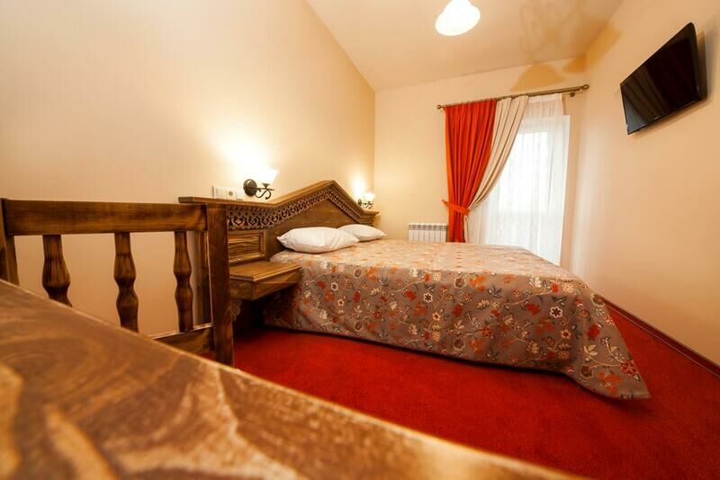 Семейный 4-местный 3-комнатный (Парадный)