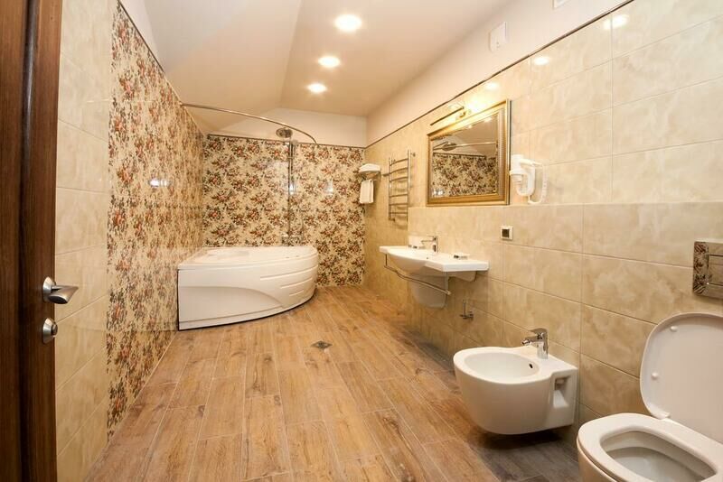 Семейный 4-местный 3-комнатный (Парадный)