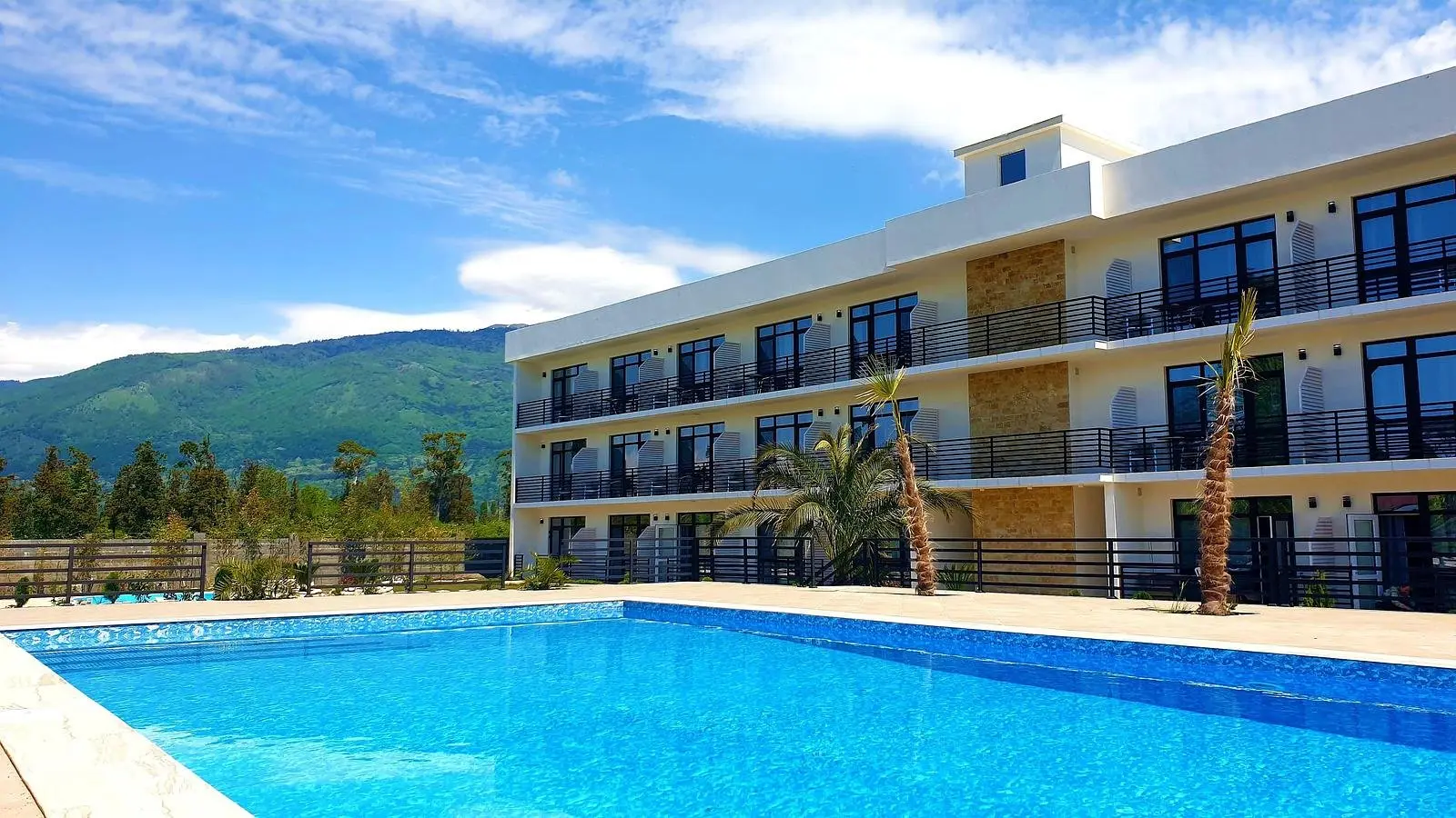 Бассейн | Club Resort Hotel «OASIS», Гагрский район