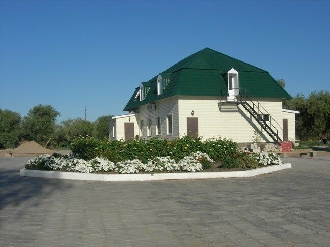 Рыболовно-охотничья база Волжская, Астраханская область, село Затон село Затон село Иванчуг село Раздор