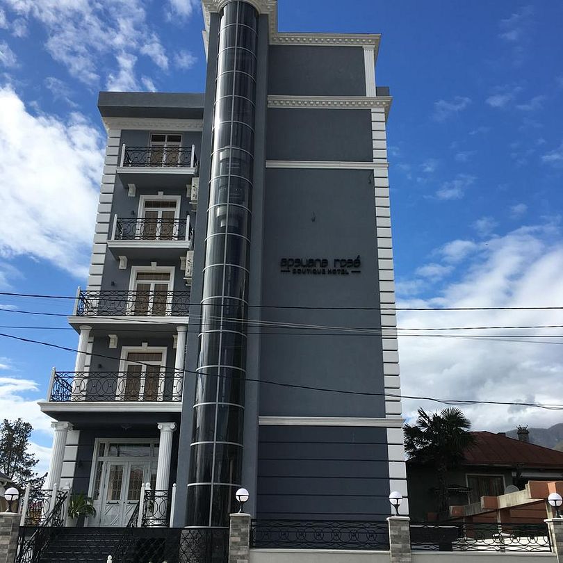 Внешний вид | Apsuana Rose, Гагрский район