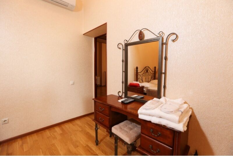 Коттедж 6-местный 2-этажный