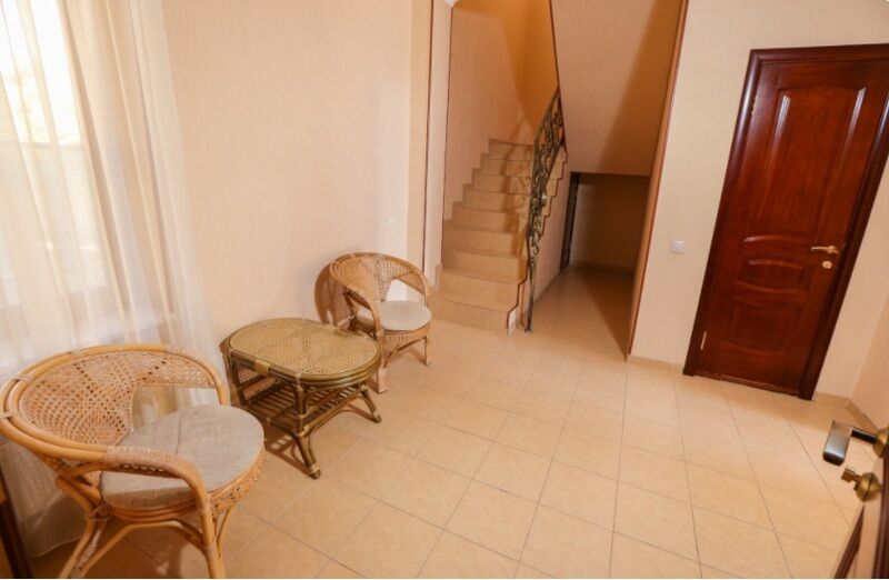 Коттедж 6-местный 2-этажный