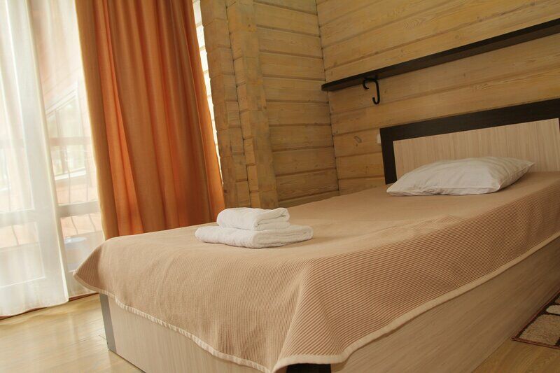 Стандарт 1-местный 1-комнатный (с балконом)