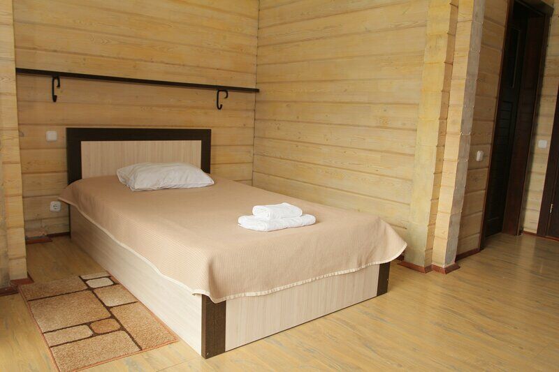 Стандарт 1-местный 1-комнатный (с балконом)