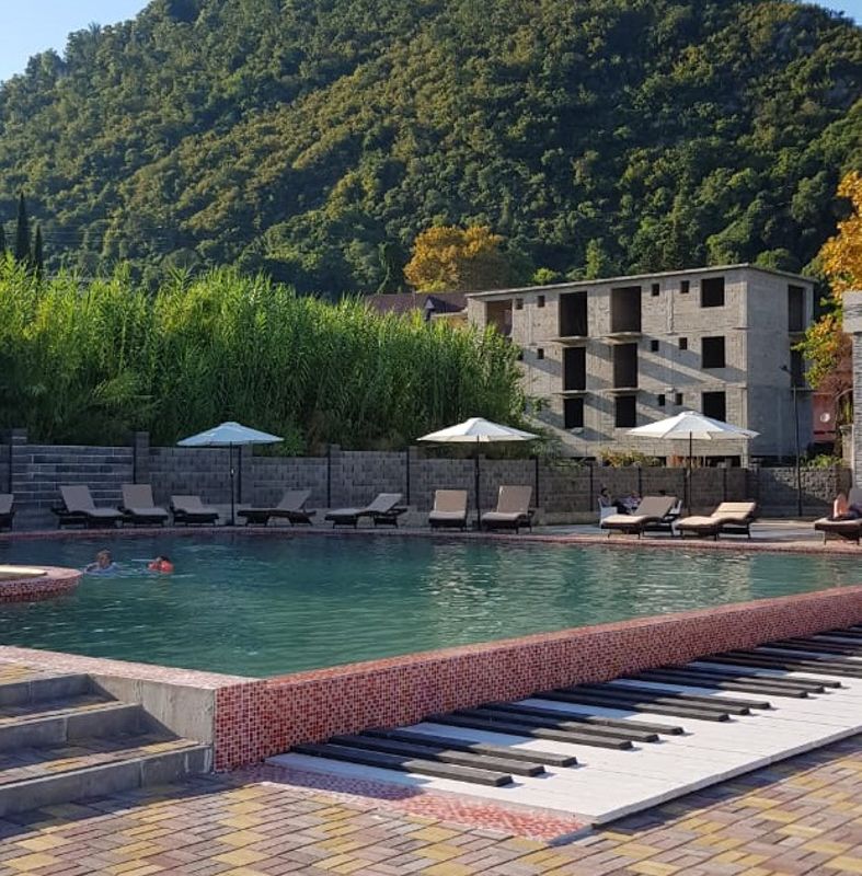 Бассейн | Родина, Гудаутский район