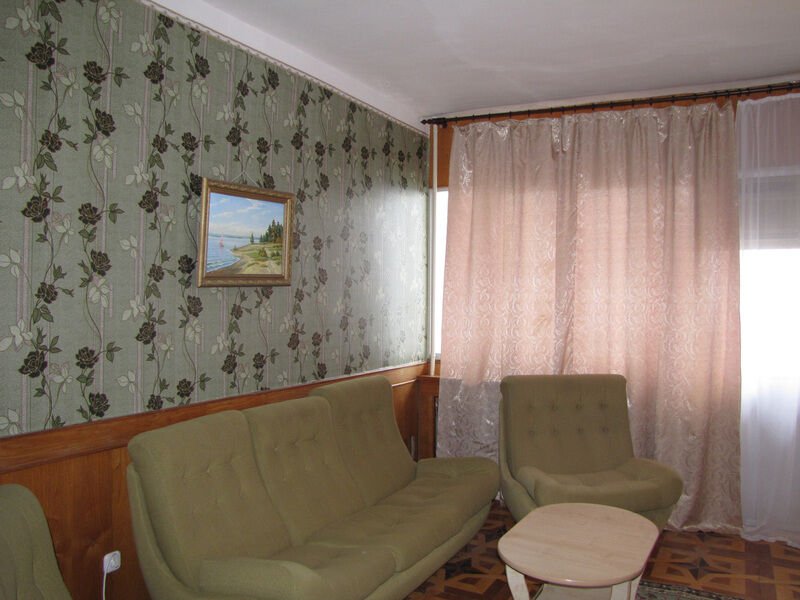 Люкс 4-местный 3-комнатный (вид на море)