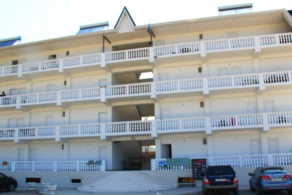 Фасад | Белая Панама, Гагрский район