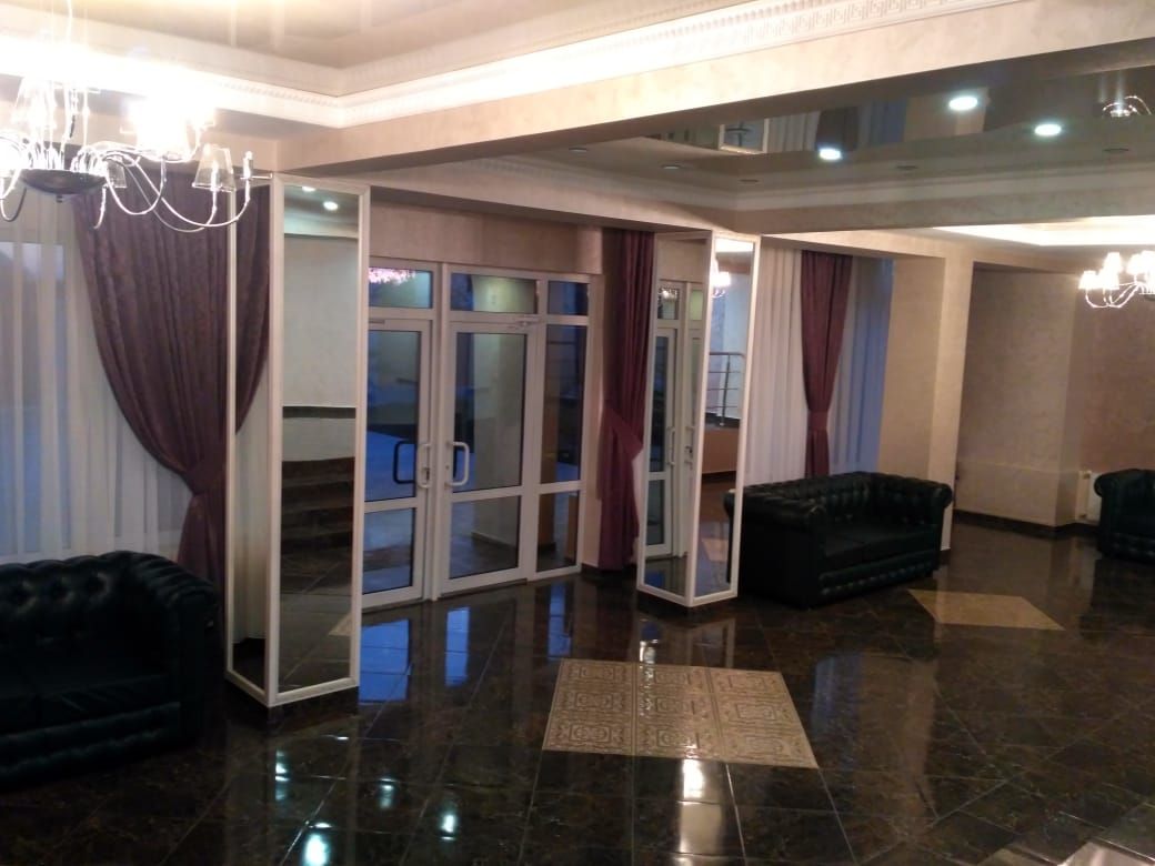 Холл | Тристан, Гагрский район