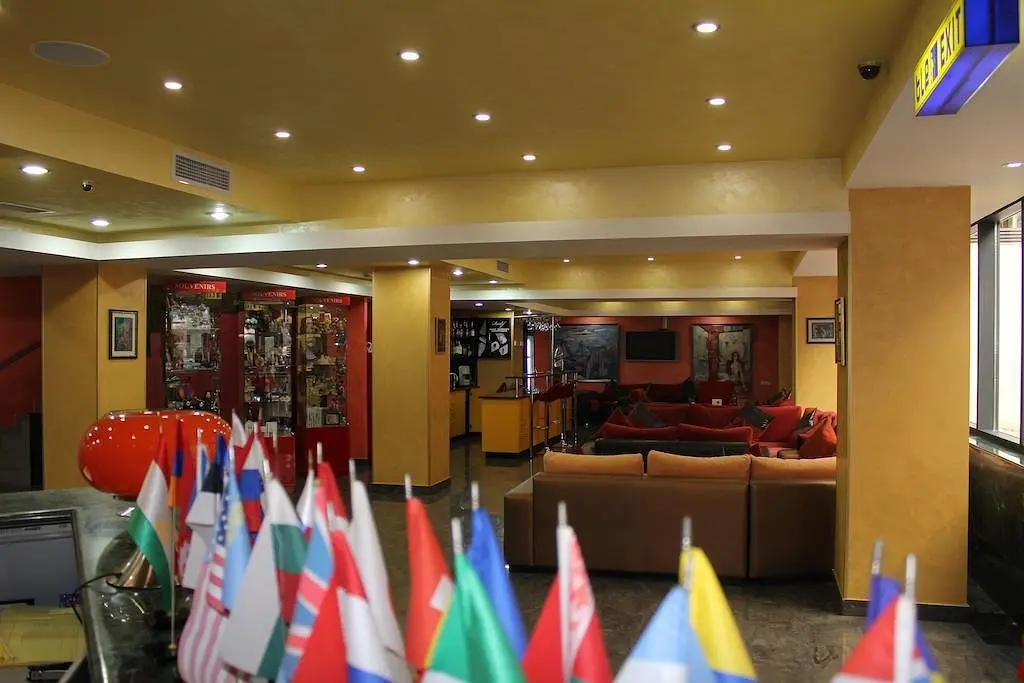 Холл | Erebuni Hotel, Ереван