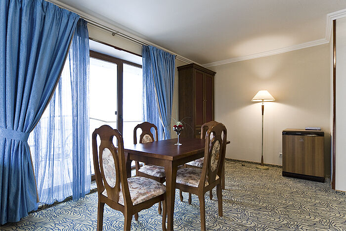 Люкс 2-местный 2-комнатный ПК