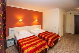 Стандартный 2-местный ПК с витражом, Отель Alex Resort & Spa Hotel, Гагра