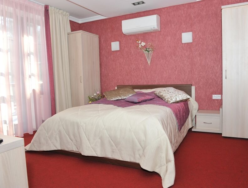 КОТТЕДЖ 2-МЕСТНЫЙ 3-КОМНАТНЫЙ (4)