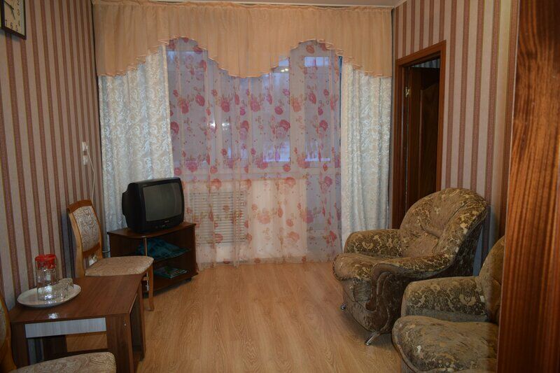 Стандарт 1-местный 2-комнатный 1 категории 4 корпус 2*