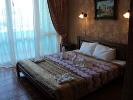 Улучшенный 2-местный 1-комнатный с двуспальной кроватью, Парк-отель Прага, Алушта