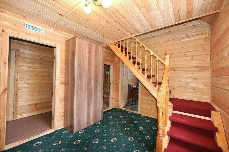 Изба 4-местный 2-этажный (с сауной)
