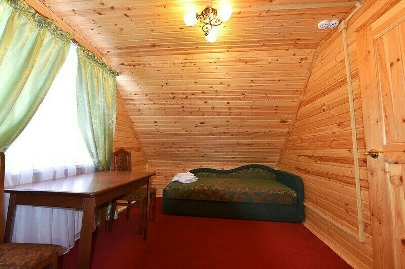 Изба 4-местный 2-этажный (с сауной)