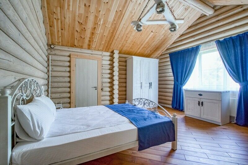 Дом 8-местный