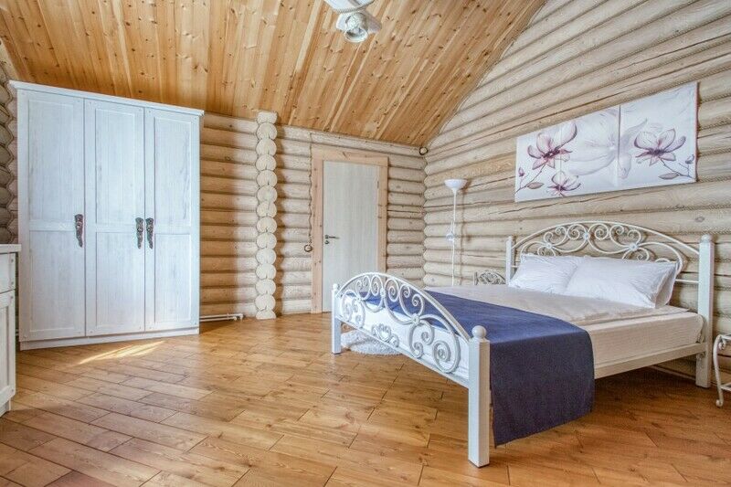 Дом 8-местный