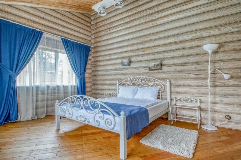 Дом 8-местный 4-комнатный