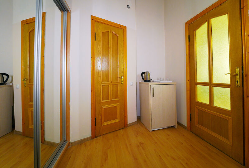 Люкс 2-местный 1-комнатный (с балконом и видом на море №7) (5)