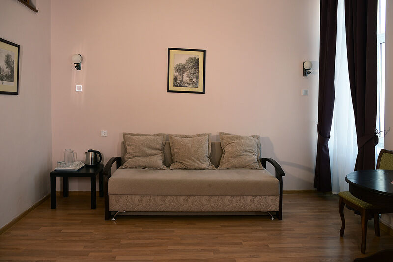 Семейный 3-местный 2-уровневый (с видом на море без балкона №3) (3)