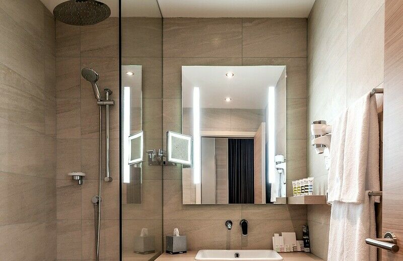 Привилегированный с софой